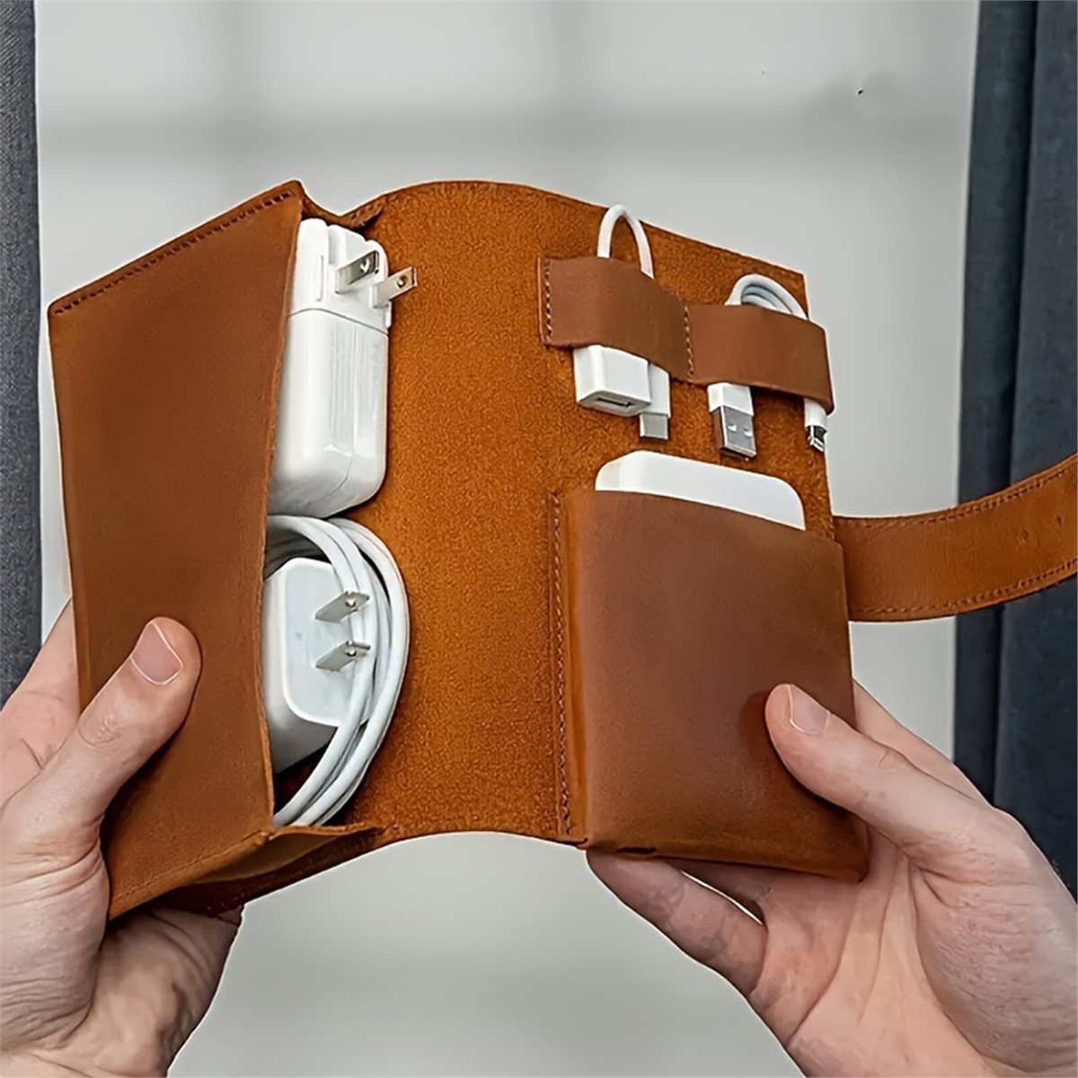 Tech Accessories Storage - AA1994 Superieure PU-organizer met meerdere compartimenten